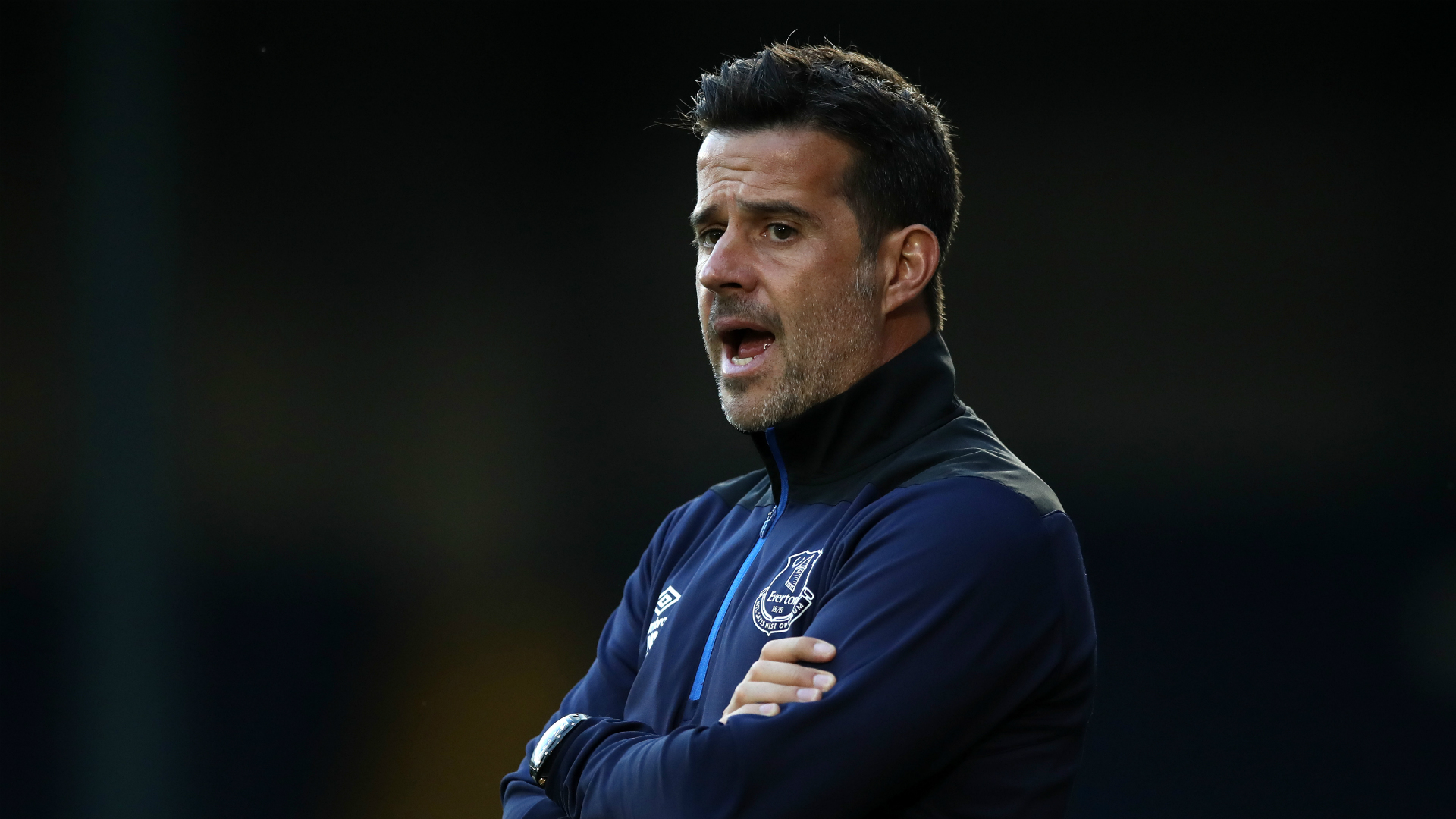 部争相签约 部争相签约