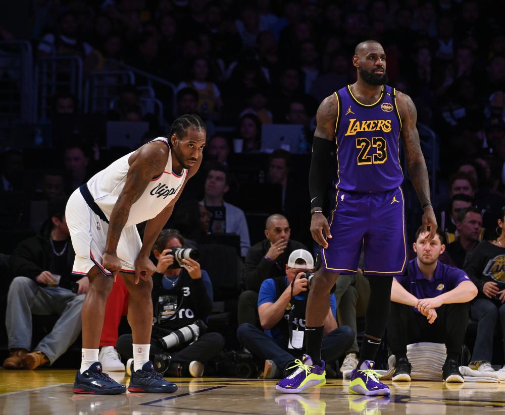 中场艺术家 中场艺术家