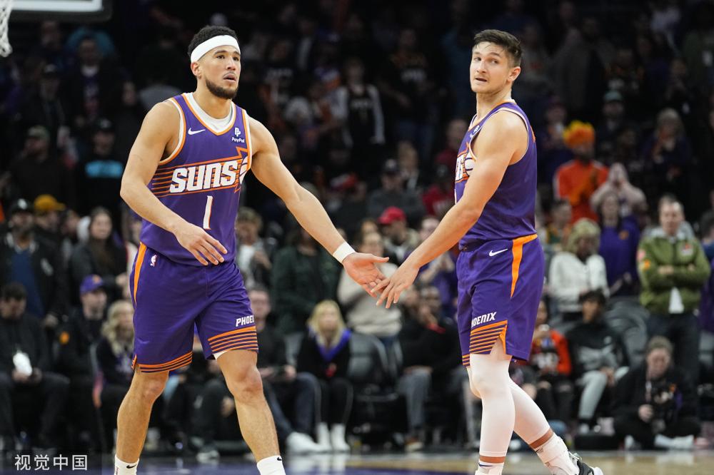 他通过禁区 他通过禁区